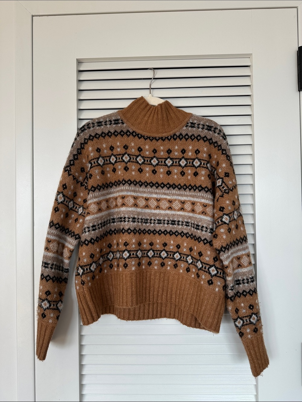 Marled Ribbed Knit Sweater in Camel Brown